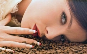 Как кофе влияет на кожу лица