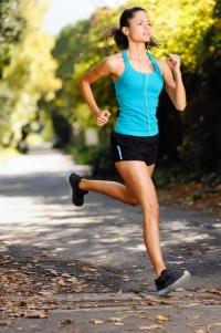 Бег по утрам - утренняя пробежка для похудения - польза, правила, противопоказания, фото
