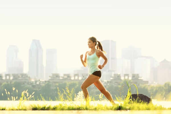 Бег по утрам - утренняя пробежка для похудения - польза, правила, противопоказания, фото