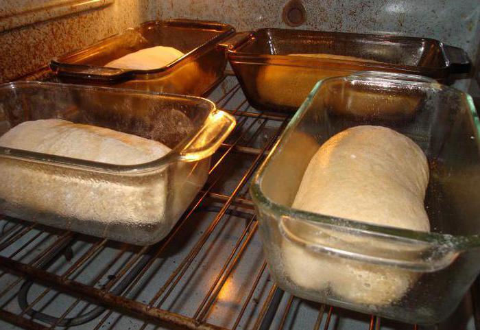 серый хлеб в духовке 