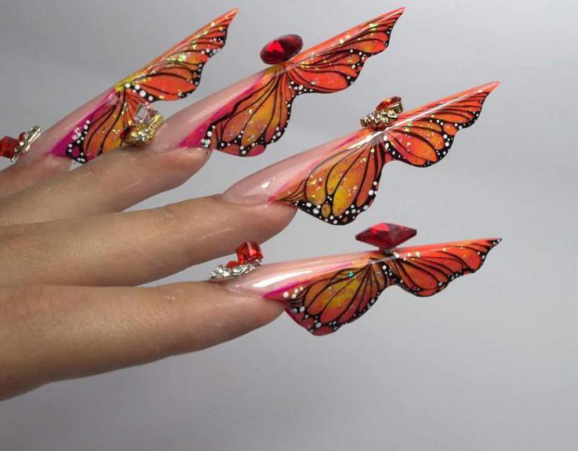 Ногти-бабочки