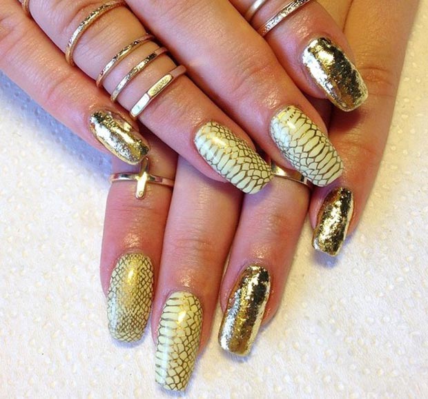 дизайн ногтей с золотым литьем фото