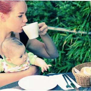 coffee-while-breastfeeding