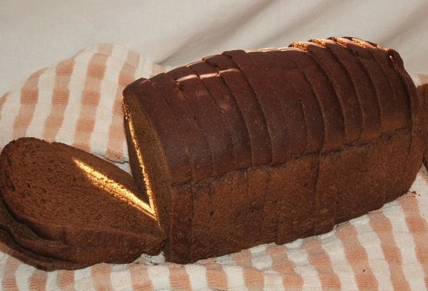 нарезанный хлеб из ржаной муки