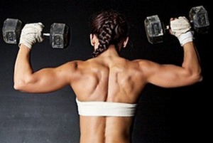 Упражнения для похудения спины и плеч для женщин