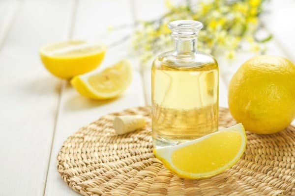 растительное масло и цедра лимона для ног