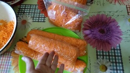 Готовим вместе:заморозка овощей(свеклы и моркови) на зиму