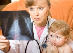 признаки пневмонии у детей 2 лет