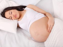 поза для сна во время беременности