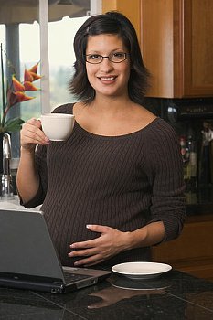 Можно ли беременным пить зеленый чай, можно ли беременным пить чай с лимоном, с мятой