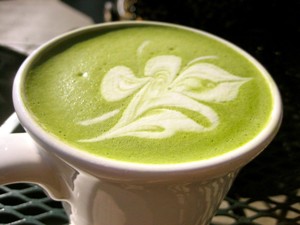Зеленый молочный чай