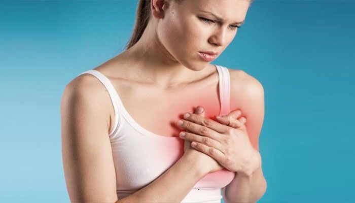 Боль в груди может быть симптомом развития серьезных заболеваний