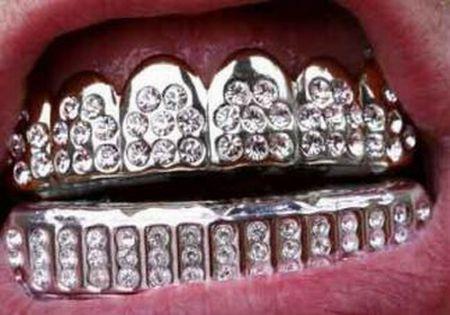 украшения из зубов