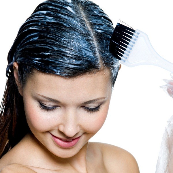 Сода для волос: плюсы и минусы