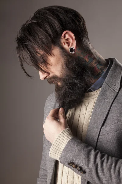 Борода, Татуировки и пирсинг уха — стоковое фото